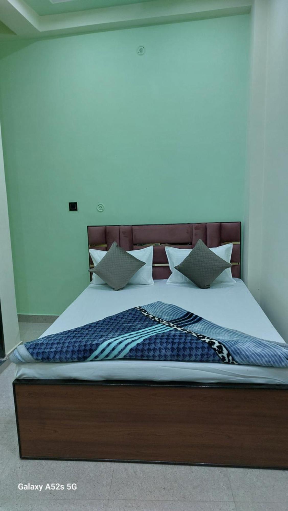Narayani Paying Guest House Varanasi Eksteriør billede