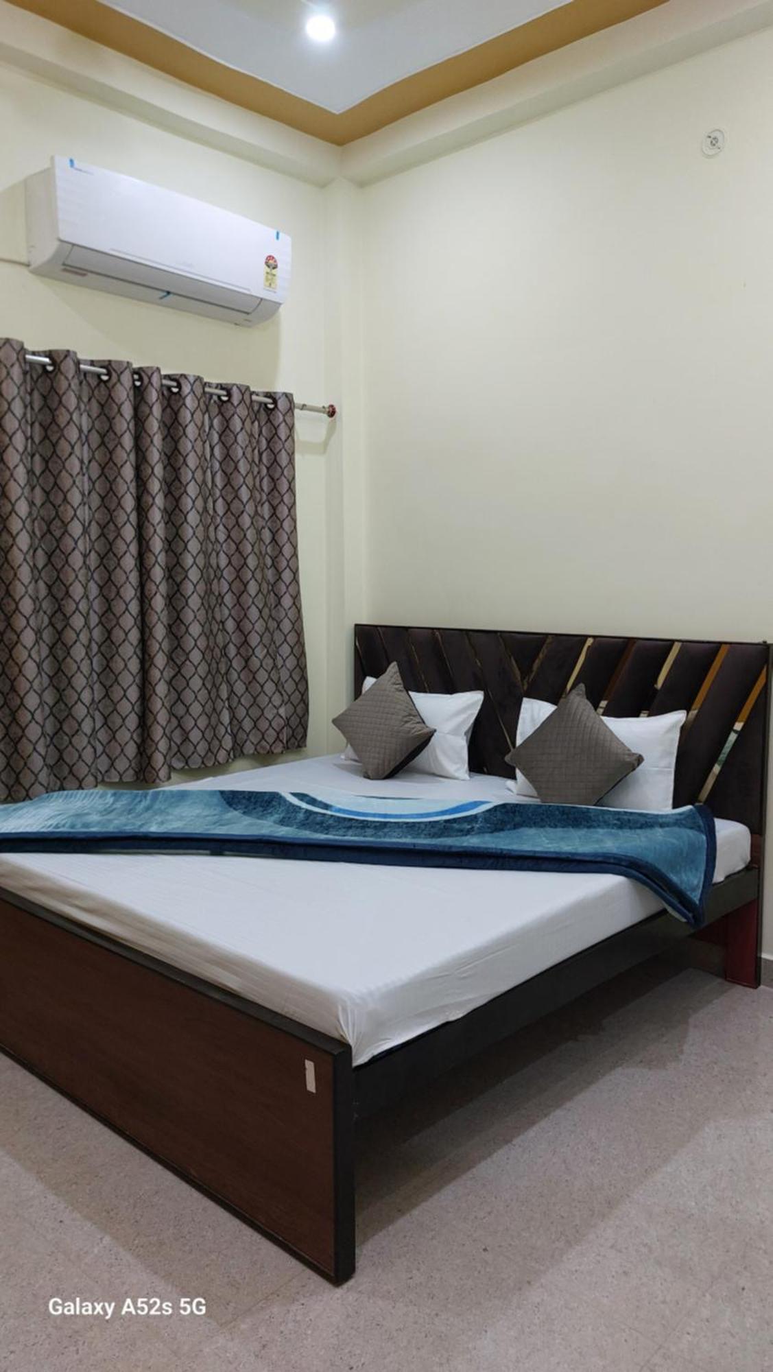 Narayani Paying Guest House Varanasi Eksteriør billede